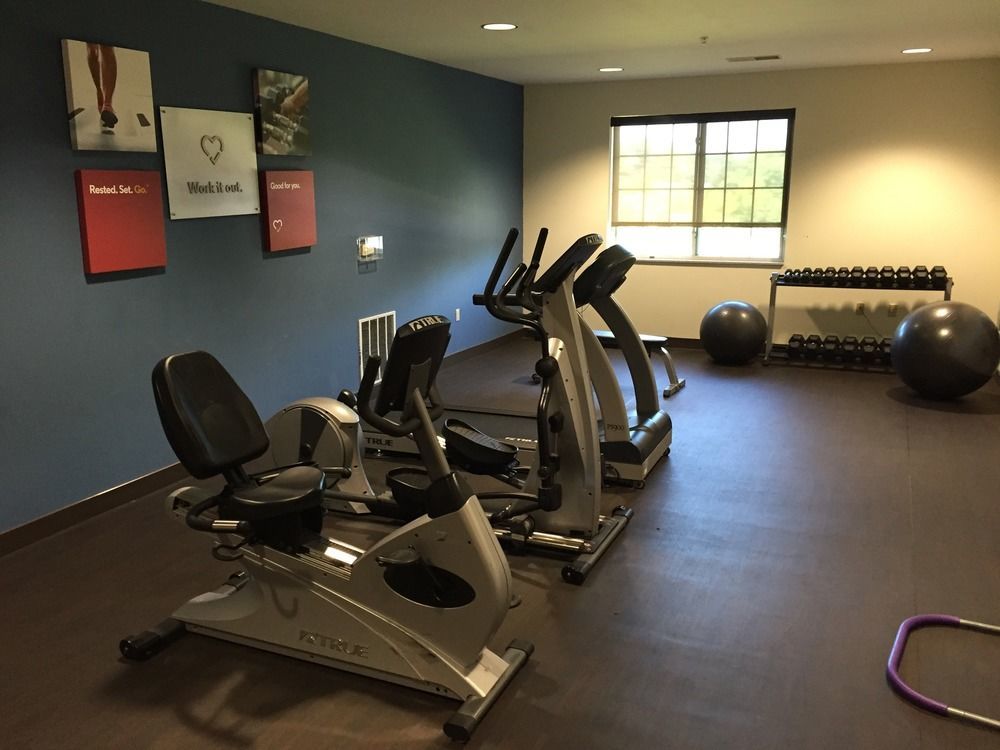 Comfort Suites Johnson Creek Conference Center Экстерьер фото